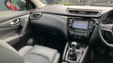 Nissan Qashqai 1.6 DiG-T Tekna 5dr Petrol Hatchback